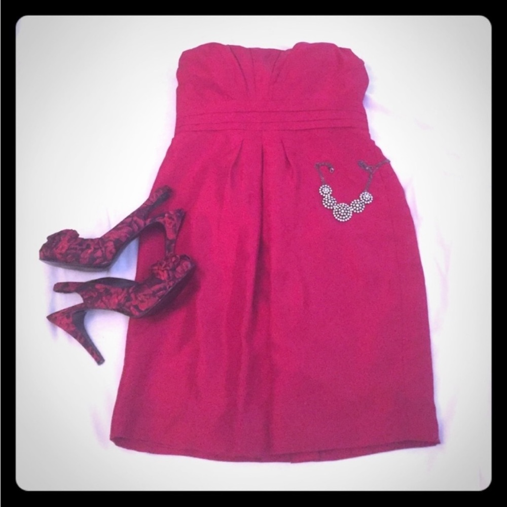 Red Gianni Bini Silk Sleeveless Cocktail Dress